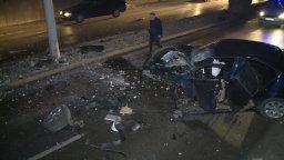 Зрелищна катастрофа блокира градския транспорт на Русе 