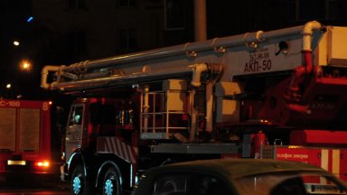 Двадесет души загинаха при пожар в незаконен дом за възрастни