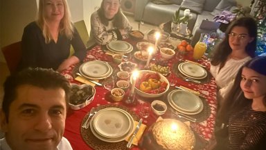 Малката дъщеря на бившия премиер Кирил Петков получи желаната за