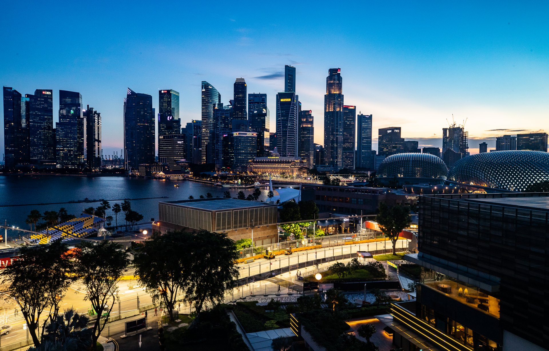 Поглед към Сингапур 
