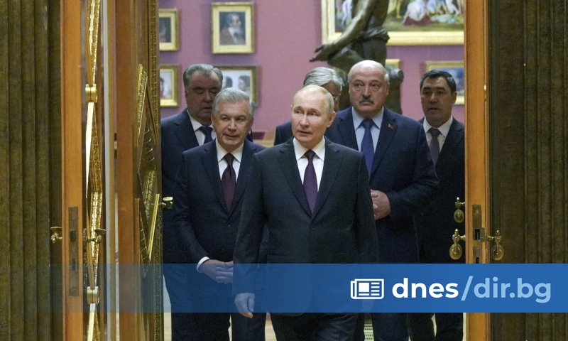 На неформалната среща на върха на лидерите на Общността на