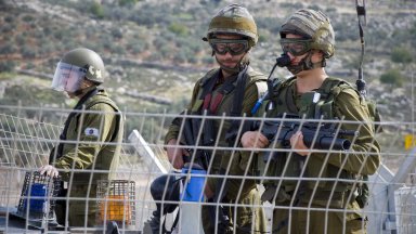 Израел може да атакува ирански ядрени обекти след две или