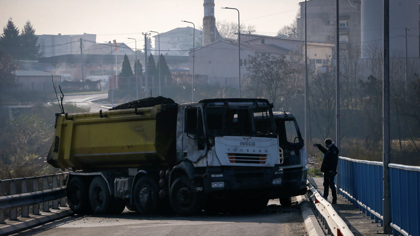 Отстраниха и последната барикада в Северно Косово