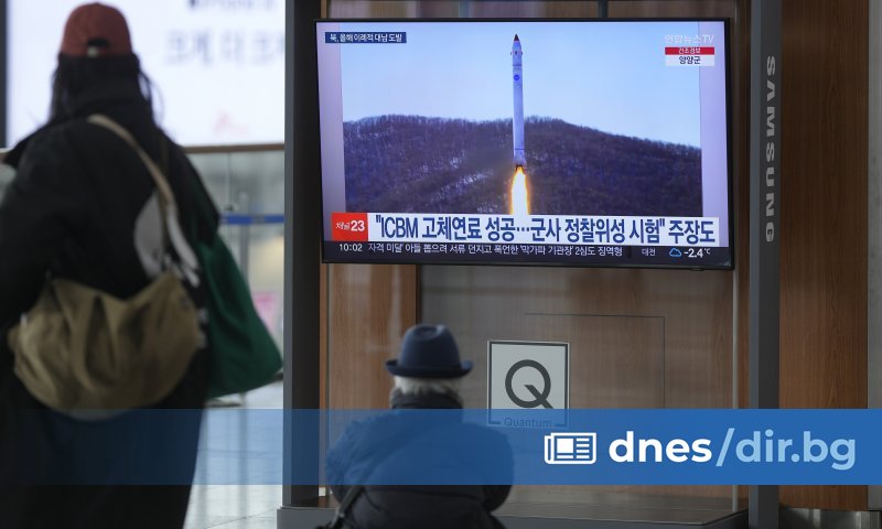 Северна Корея изстреля тази сутрин три балистични ракети с малък