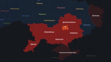 90 минути преди настъпването на новата 2023 година сирените за