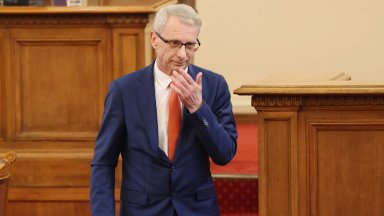 Настъпи решаващият ден за опита на Продължаваме Промяната да съставят