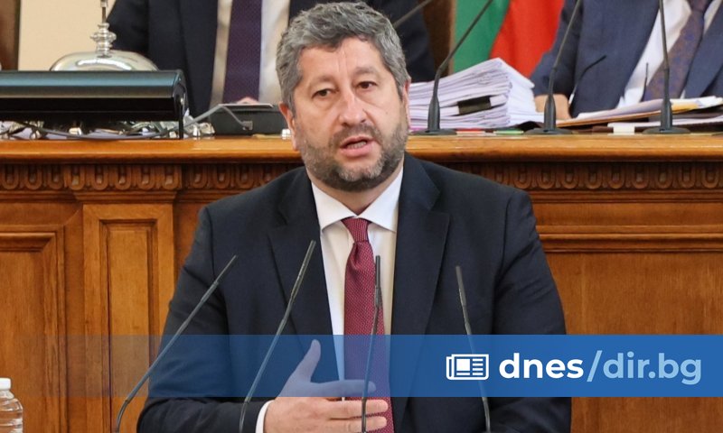 Лидерът на Демократична България Христо Иванов заподозря, че акцията срещу