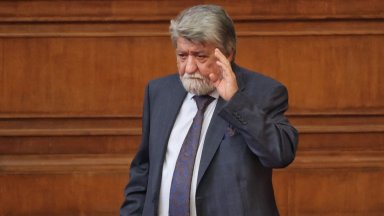 Още веднъж поднасям своите извинения за изказването ми днес добави