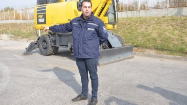 Недекларирана валута за над 2 млн лева задържаха митничарите на