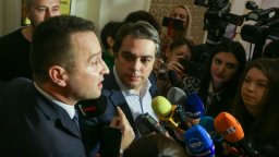 Скандал ГЕРБ-ПП в НС: Асен Василев и Жечо Станков в лют спор за въглищните централи (видео)