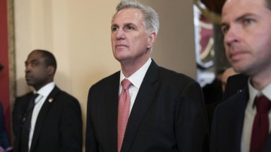 Столът на председателя на Камарата на представителите на САЩ остана