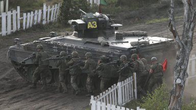 Тежко оръжие за Украйна: какво могат "Мардер" и "Пейтриът"
