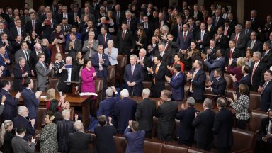 Републиканецът Кевин Маккарти най накрая успя да събере необходимите гласове за