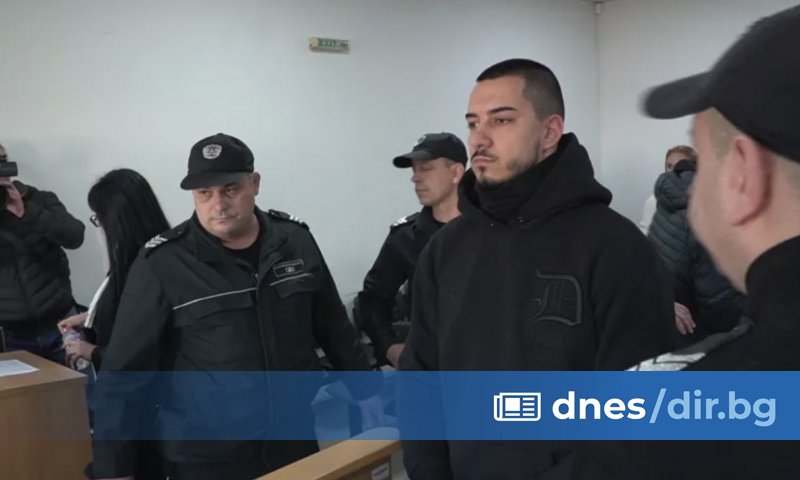 Пловдивският районен съд остави в ареста  23-годишния полицай от СДВР