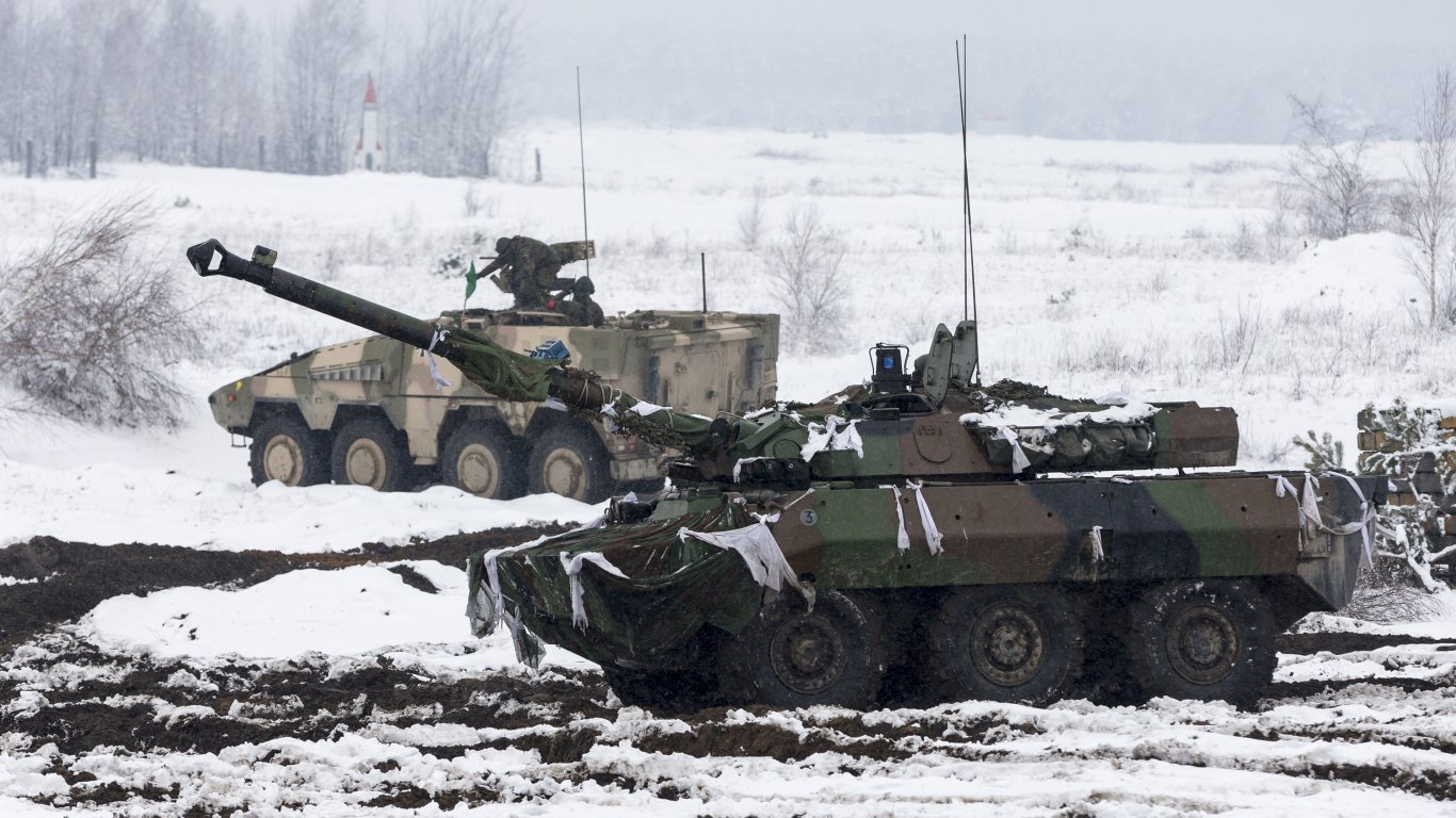 Франция праща "не точно танк" на Украйна