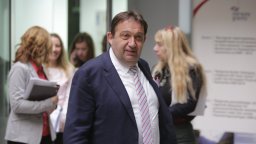 Служебният кабинет осигури 776 млн. лева за поддръжка и строеж на пътища