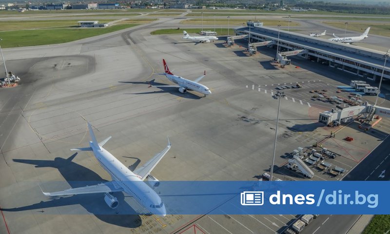 От Спешната помощ съобщават, че линейката е пристигнала за 9