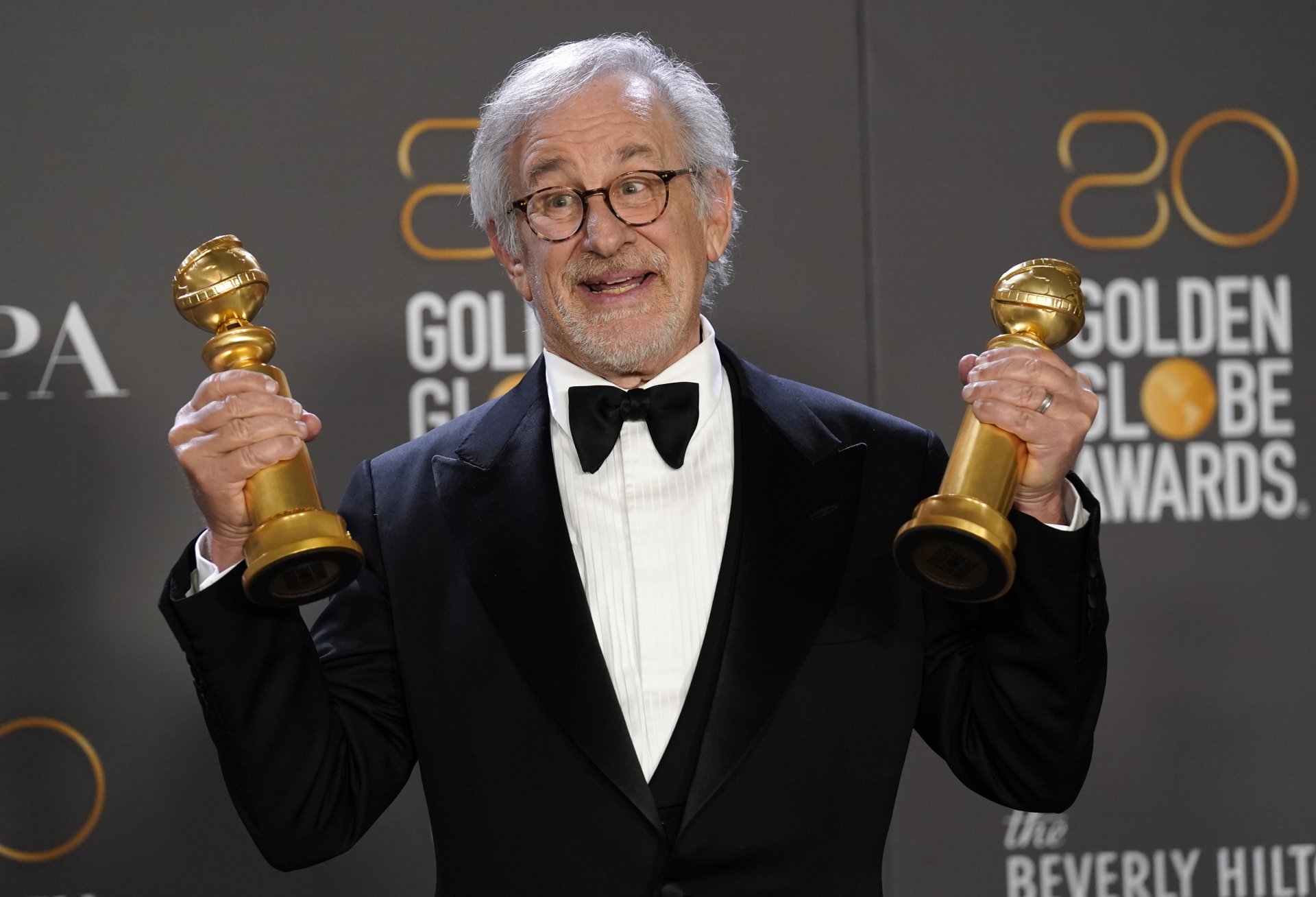 Стивън Спилбърг получи наградата "Златен глобус" за най-добър режисьор за полуавтобиографичния му филм "Семейство Фейбълман"