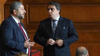 Продължаваме Промяната ПП и Демократична България внасят по късно днес конституционна