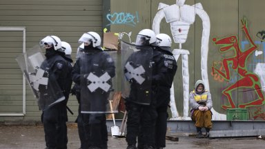 Спирала от която няма измъкване
Швейцарският вестник цитира Йохана Смит от