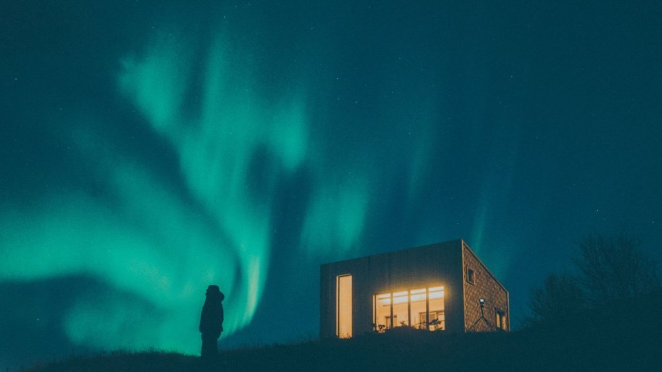 Този арктически хотел е идеален за хора, на които им е дотегнало от хора