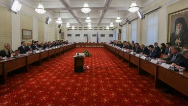 Парламентарната комисия по вътрешна сигурност и обществен ред проведе съвместно