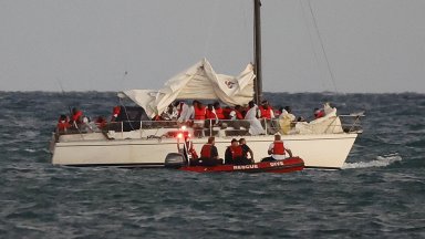 Бреговата охрана на САЩ върна вчера в родината им още