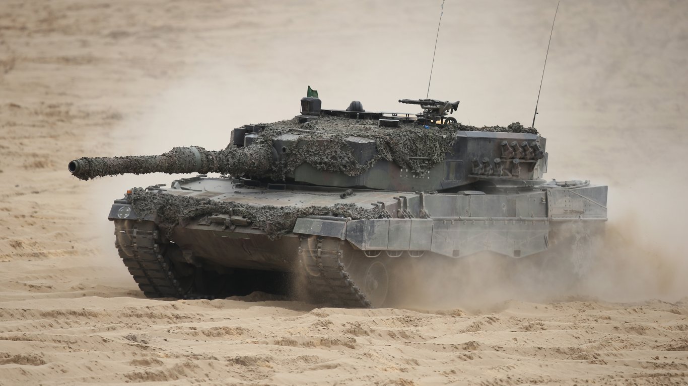 „Шпигел“: Германия може да изпрати на Украйна танкове, които се използват само за учения