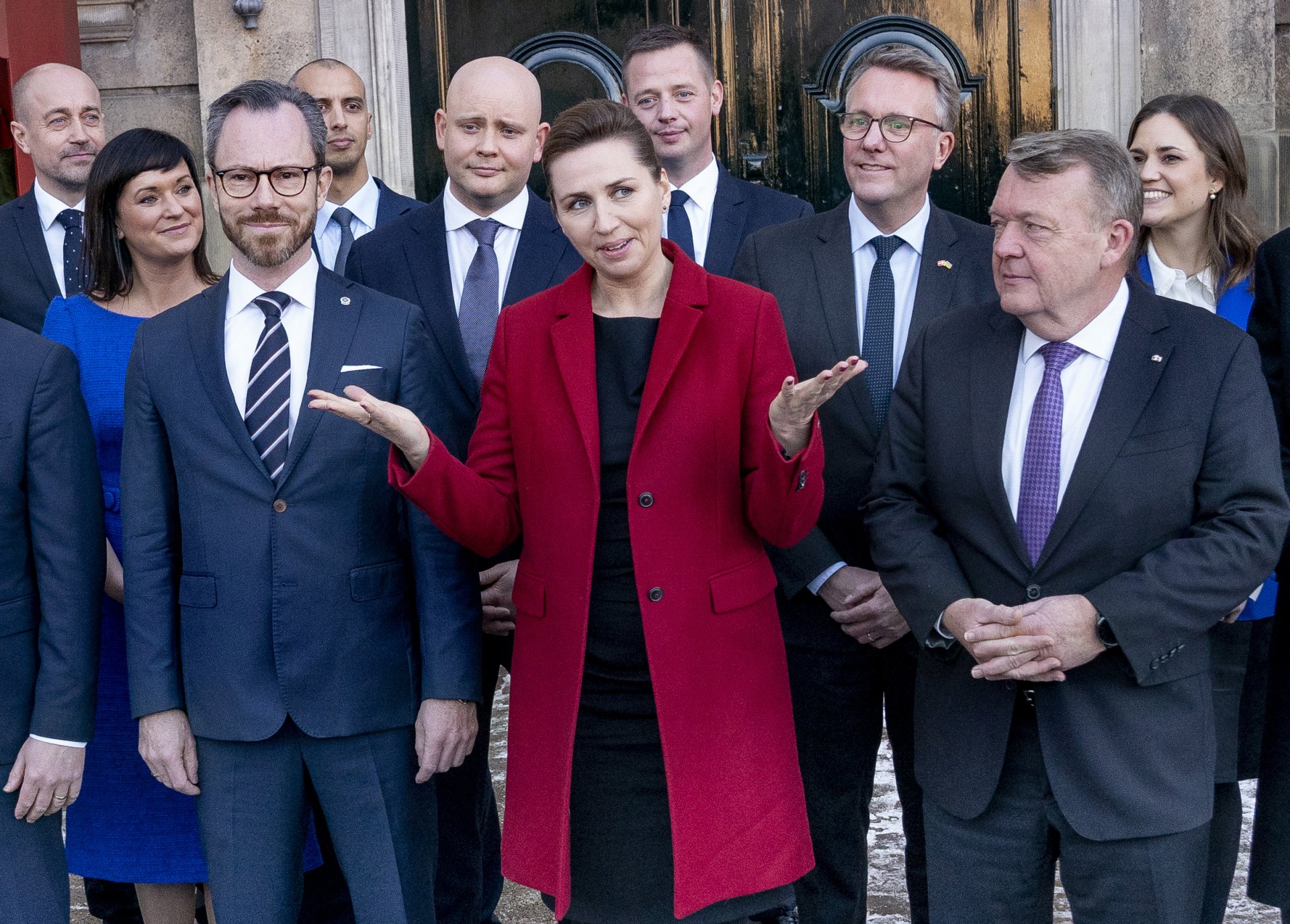 премиерът на Дания Мете Фредериксен и министри от правителството на страната