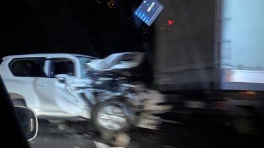 Катастрофа с три коли предизвика тапа на АМ "Хемус" в посока София (снимки/видео)