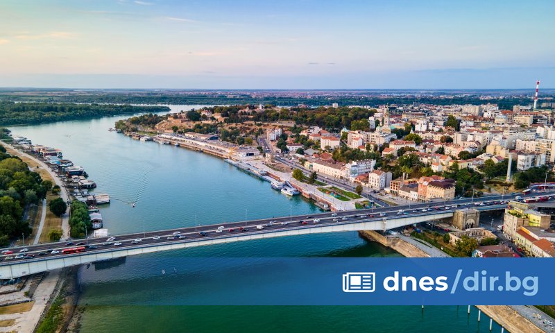 Товарен кораб с 600 тона пясък, управляван от пиян капитан