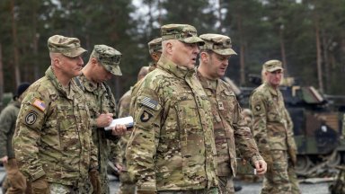 Военни от Украйна се обучават от американски специалисти за да