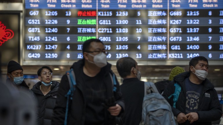 Голям пътнически поток от Китай в Хонконг след пълното отваряне на границите