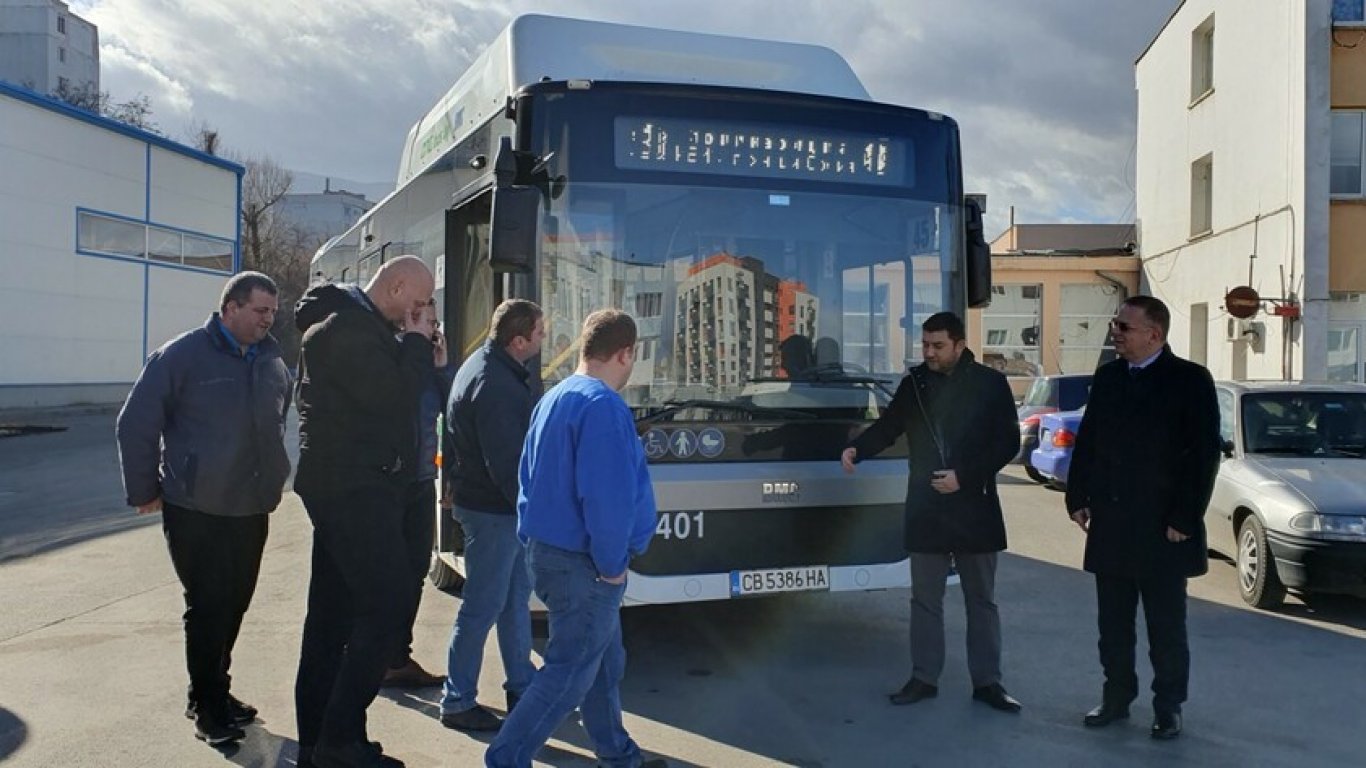 Оборудват 60 столични автобуса с гласова и визуална пътническа информация