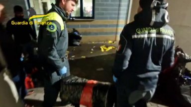 Италиански митничари заловиха пратка от 1 тон кокаин превозван с