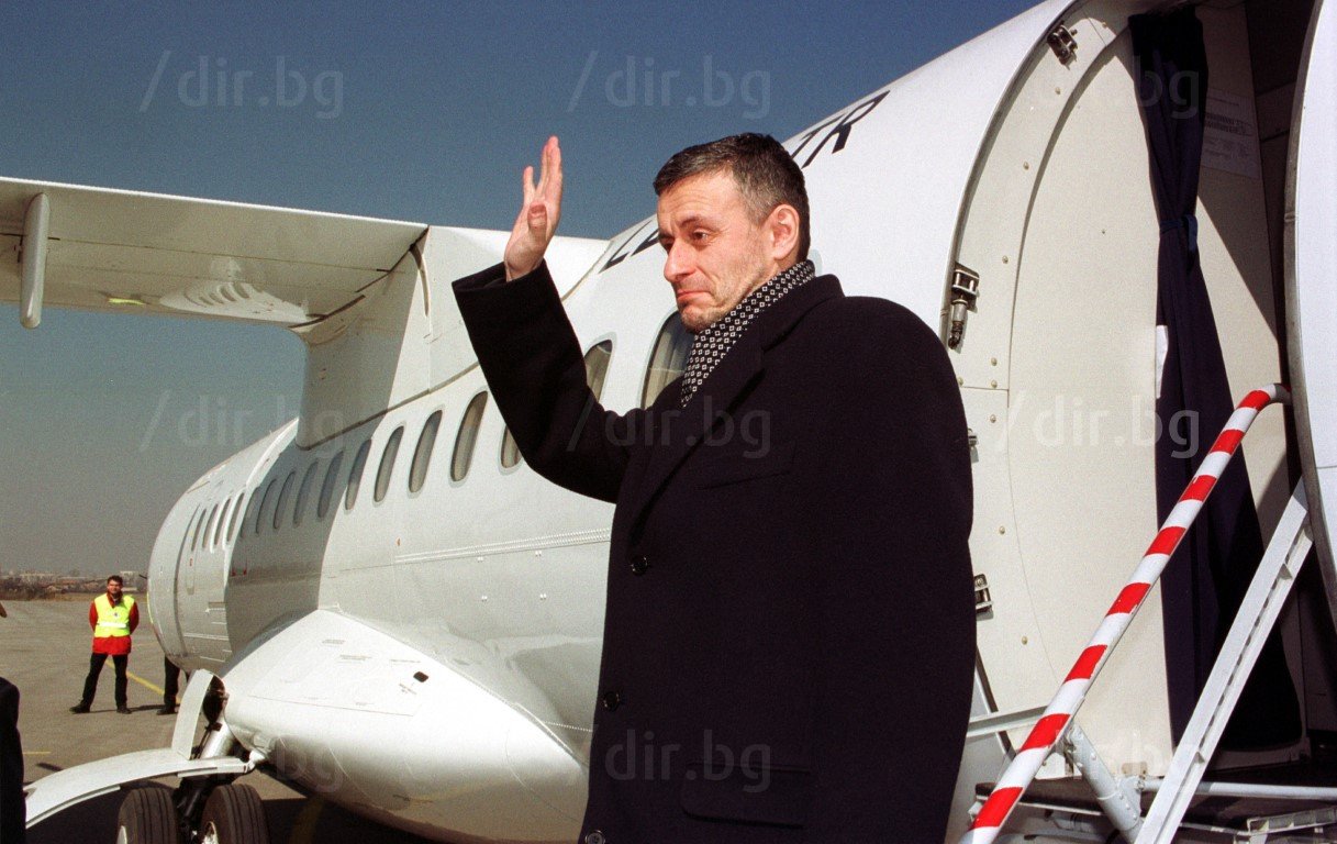 На този ден  -   29 март 2004 г.  Соломон Паси плака - приеха ни в НАТО