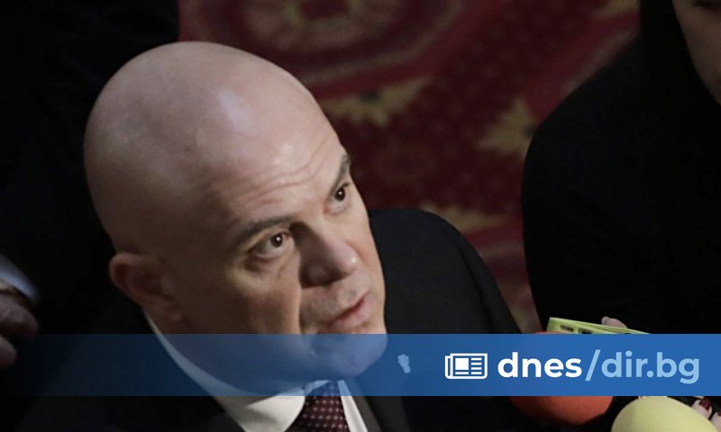 В предложението на наблюдаващия прокурор от СГП се посочва, че