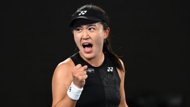 Китайка затвори тенис деня в Австралия със сензационна победа (резултати)