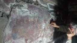 Древни сапотекски гробници разкриват ярки батални стенописи в Мексико