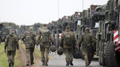 Когато миналата седмица нарастваше натискът върху него да изпрати танковете