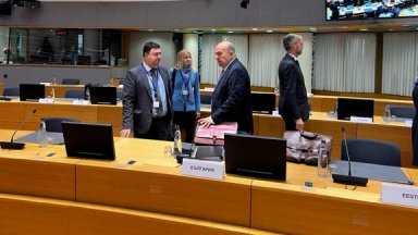 Служебният министър на външните работи Николай Милков съобщи че е