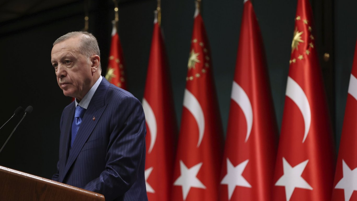 Ердоган отхвърли възраженията на опозицията срещу кандидатурата му на президентските избори