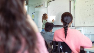 До 17 30 часа на 6 юни 2023 г включително директорите