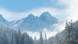 Мальовишката зима вече е тук - можете да се стоплите в уникалния музей на алпинизма