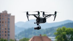 В Китай монтират платформи за наблюдателни дронове