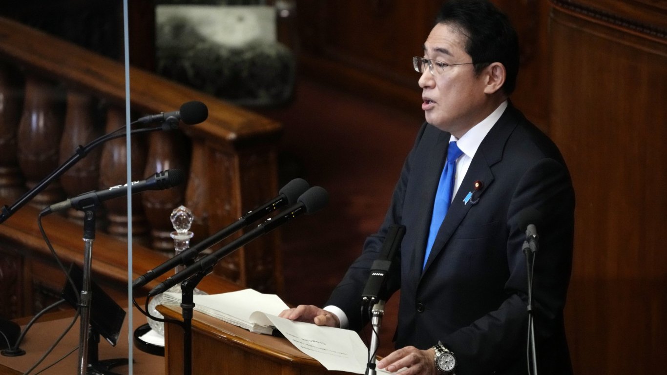 Японският премиер е готов за среща лице в лице с Ким Чен-ун без предварителни условия