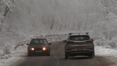 Тежка катастрофа е затворила пътя за Дунав мост 2 в