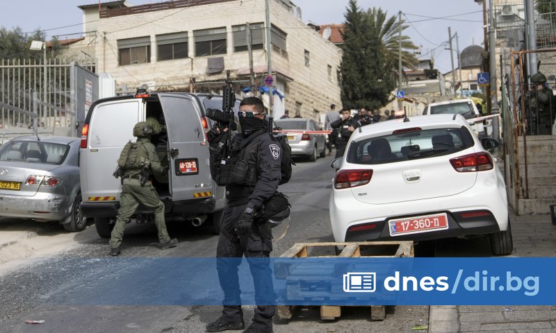 Въоръжен младеж откри днес огън в Източен Йерусалим и рани