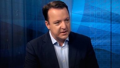 Декларацията приета от парламентарната Комисия за външна политика в Народното