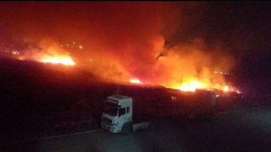 Въздушни удари са били извършени по конвой на Корпуса на